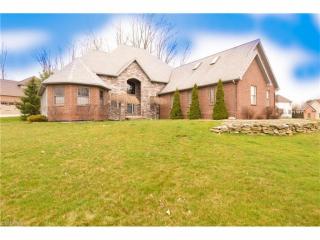 2279 Cornerstone Dr, Mecca, OH 44410-2712
