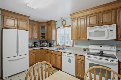 517 State Route 211, Montgomery NY  12549-2410 exterior