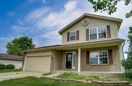 16 Eastridge Dr, Amelia, OH 45102-1884