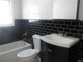 279 Clermont Ave, Bridgeport CT  06610-2914 exterior