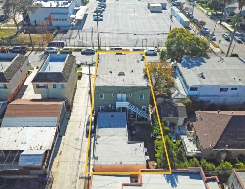 3015 11th St, Long Beach, CA 90804-3801
