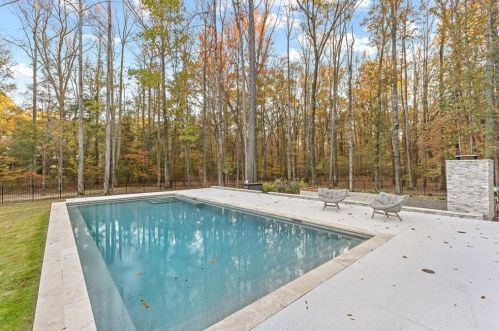 215 Diamond Pt, Fayetteville GA  30215-5149 exterior