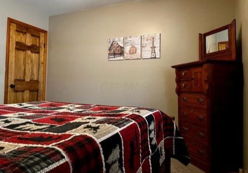 24480 Bushby Rd, Laurelville OH  43152-9712 exterior