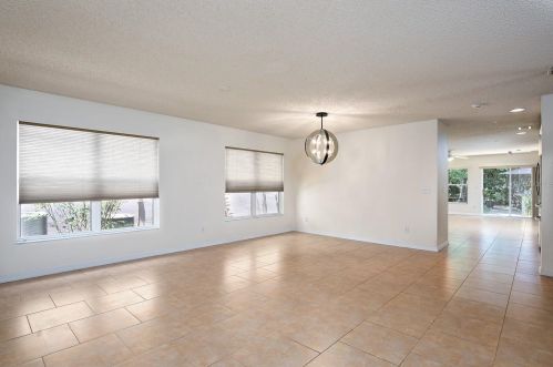 187 Walnut Crest Run, Sanford, FL 32771-7987