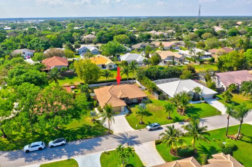 3202 Seaboard Ave, Palm City FL  34990-3107 exterior