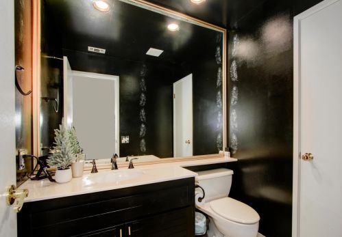 2021 Discovery Village Ln, Rancho Cordova CA  95670-3065 exterior