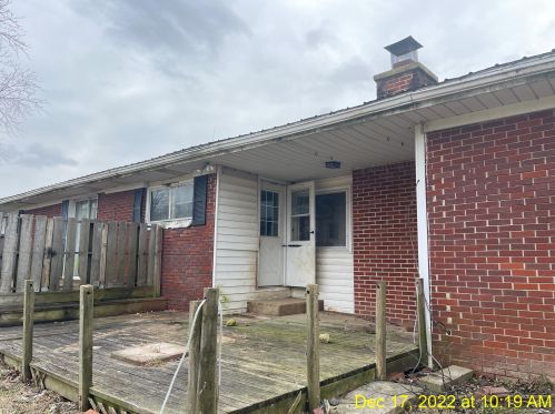 3968 Bogus Rd, Washington Ch, OH 43160-9210
