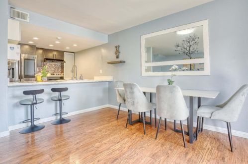 2507 Village Dr, Union City, CA 94587-3171