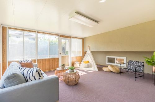 1638 Bittern Dr, Sunnyvale CA  94087-4604 exterior