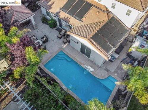 15 Solstice Ct, Oakley CA  94561-1759 exterior