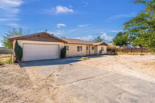 16275 Lorene Dr, Victorville, CA 92395-4144