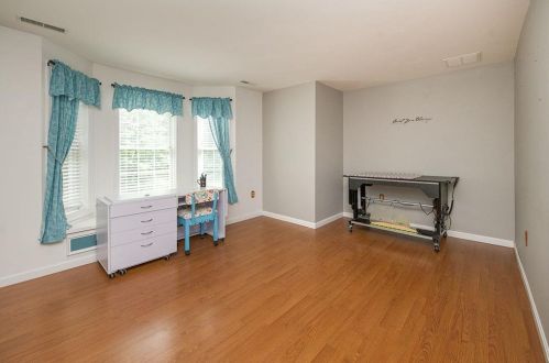 15 Coventry Ln, Salem NH 03079-1369 exterior