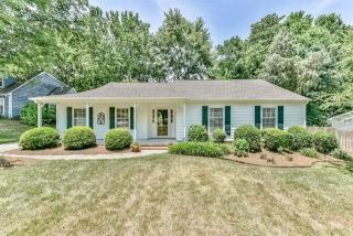 9702 Watergate Rd, Charlotte, NC 28270-2108