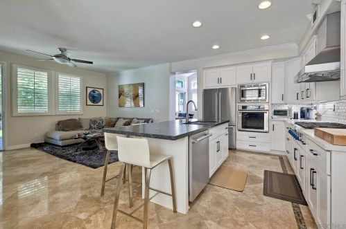 2710 Cyn Ave, San Diego CA 92123-5428 exterior