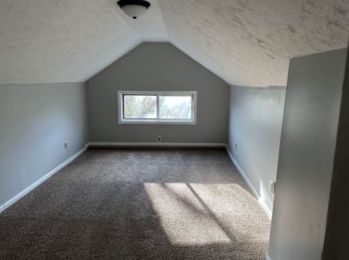 37 River Rd, Newport KY  41075-2317 exterior