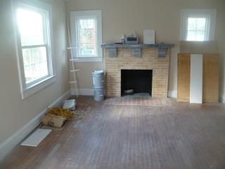 603 Mayflower Dr, Greensboro NC  27403-2330 exterior