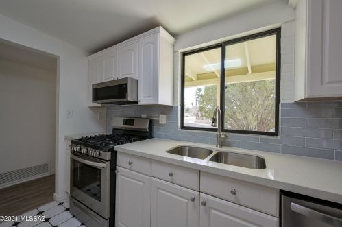 6665 Mary Dr, Tucson AZ 85730-2038 exterior