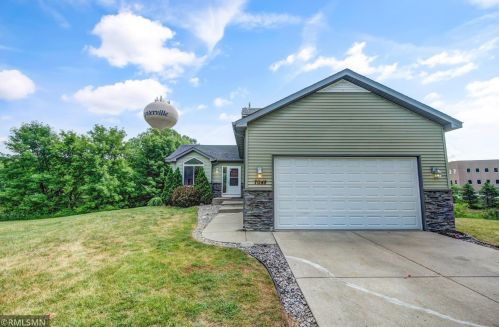 7048 Cottonwood Ct, Lino Lakes, MN 55038-6901