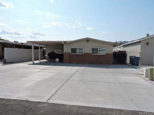 1783 Riverside Dr, Bullhead City, AZ 86442-6127