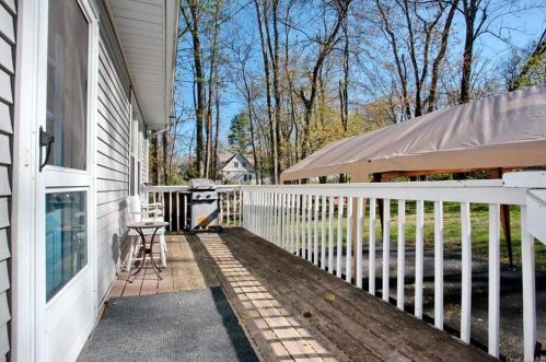 226 Old Mill Rd, West Nyack NY  10994-1414 exterior