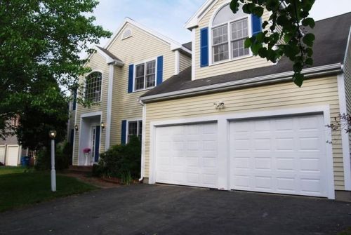 35 Lexington Dr, Acton, MA 01720-5350
