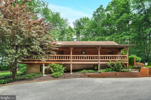 315 Bacon Rd, Red Lion PA  17356-8887 exterior