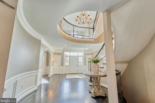 40280 Spectacular Bid Pl, Leesburg VA  20176-7173 exterior