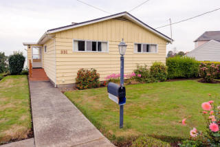331 Niagara Ave, Tongue Point, OR 97103-5735