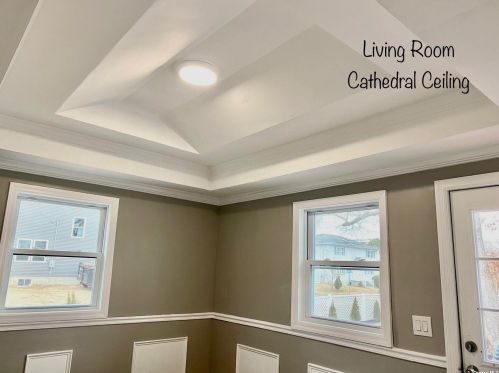 168 Washington Ave, Wheatley Heights NY  11798-2020 exterior