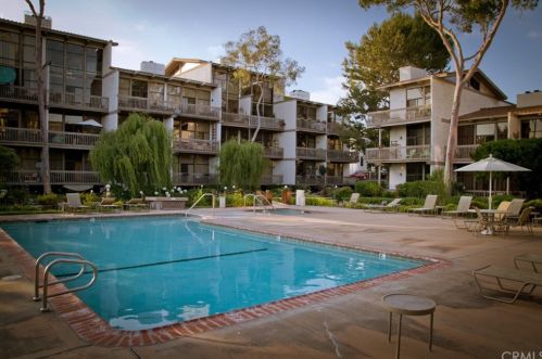 9325 Marina Pacifica Dr, Long Beach CA 90803-7004 exterior