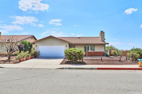 13040 Rainwood Ct, Victorville, CA 92395-8858