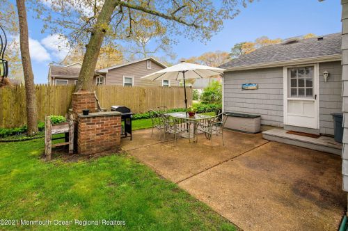 459 Newport Rd, Lacey NJ  08731-4809 exterior