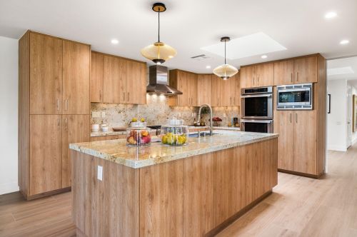 7 Mayfair Dr, Rancho Mirage CA  92270-2586 exterior