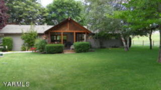 1620 Collins Rd, Selah, WA 98942-8921
