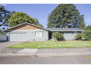 405 Elmwood Ave, Mcminnville, OR 97128-5915
