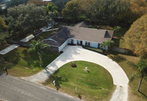 2929 Nicholas Rd, Fort Pierce, FL 34982-6177