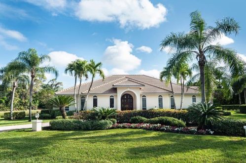 12788 Coco Plum Ln, Naples, FL 34119-8632