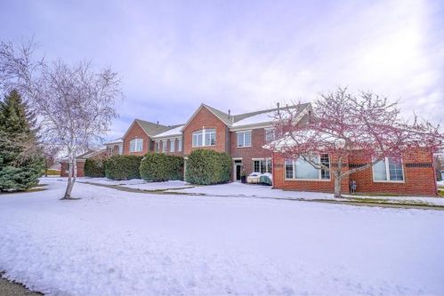 306 Valley Cmns, Hudson WI  54016-6102 exterior