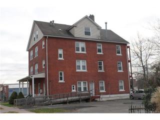 39 Bloomfield Ave, Windsor CT  06095-2810 exterior