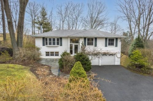 3 Aspen Ct, Crotonville, NY 10562-2501
