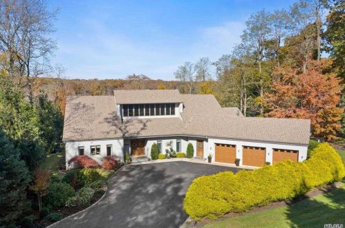 131 Sunken Meadow Rd, Northport, NY 11768-2525