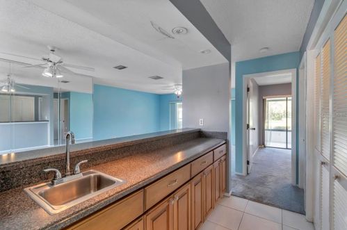 30 Dale Pl, Oldsmar FL  34677-2041 exterior