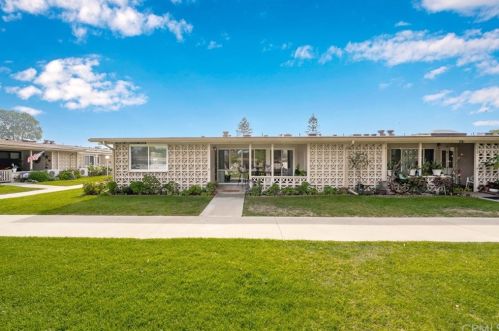13730 Annandale Dr, Seal Beach, CA 90740-5568