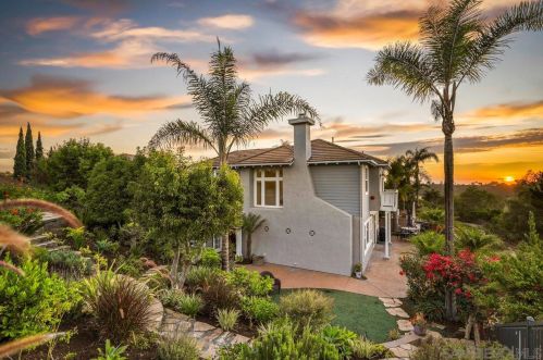 1549 Fairway Vis, Encinitas CA  92024-1295 exterior
