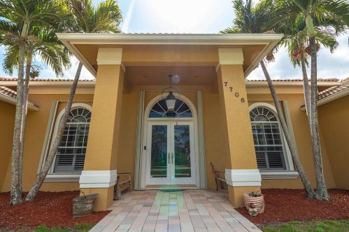 7706 160th Ln, West Palm Beach, FL 33418-7452