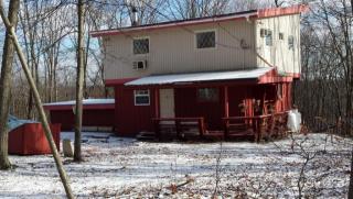 222 Timber Hill Rd, Henryville, PA 18332-7191