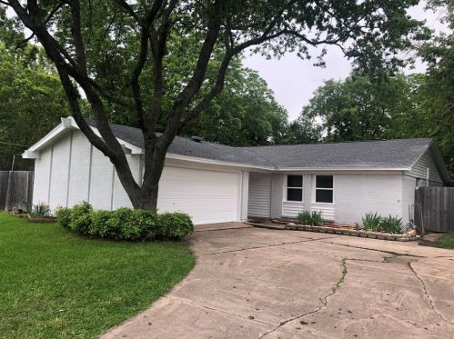 1416 Timberlake Cir, Richardson TX  75080-4124 exterior