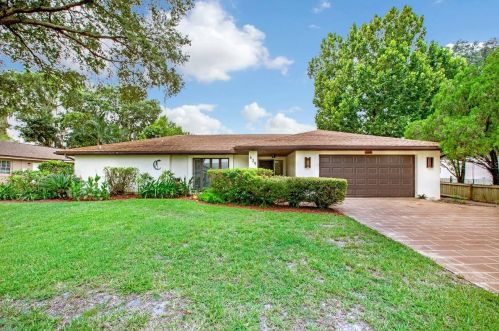 639 Sportsman Ave, Sebring FL  33875-5152 exterior