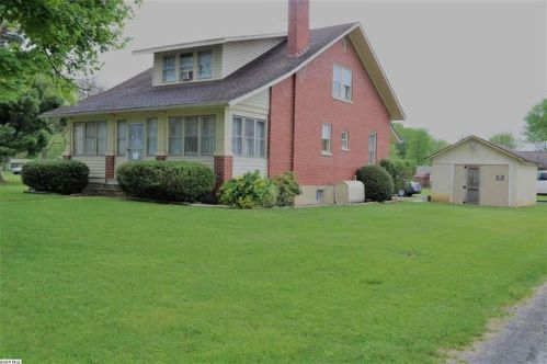 14 Bear St, Churchville, VA 24421-2513