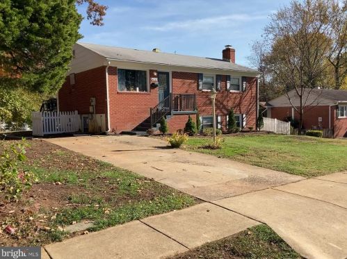 14213 Fallbrook Ln, Woodbridge, VA 22193-2155